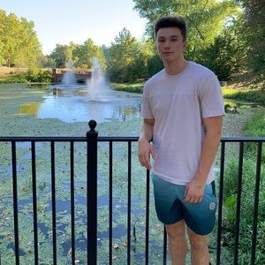 Meet your Posher, Evan